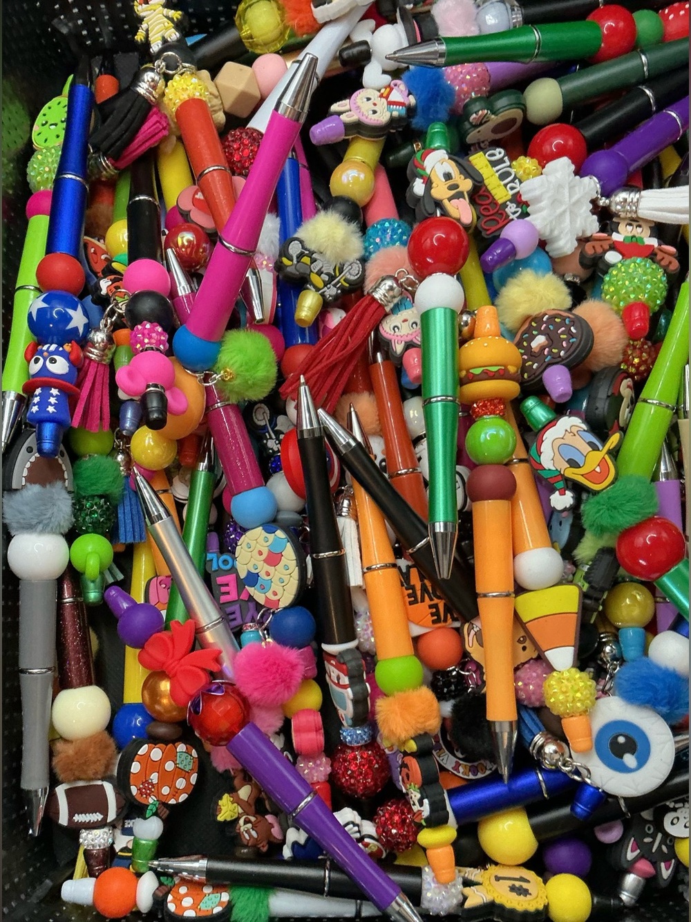 10 KIDS ASSORTED RANDOM DECORATIVE BEADED HANDMADE INK PENS-GREAT VALUE!
